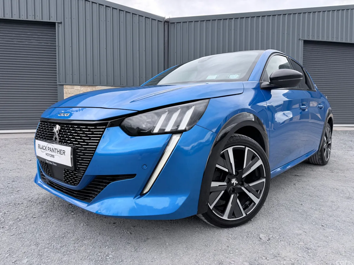 Peugeot 208 Hatchback, Petrol, 2021, Blue