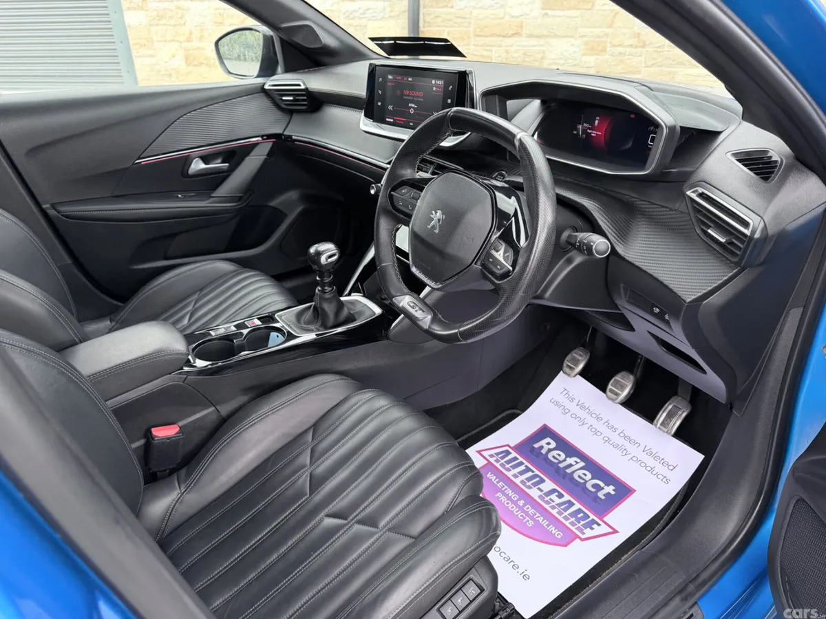 Peugeot 208 Hatchback, Petrol, 2021, Blue