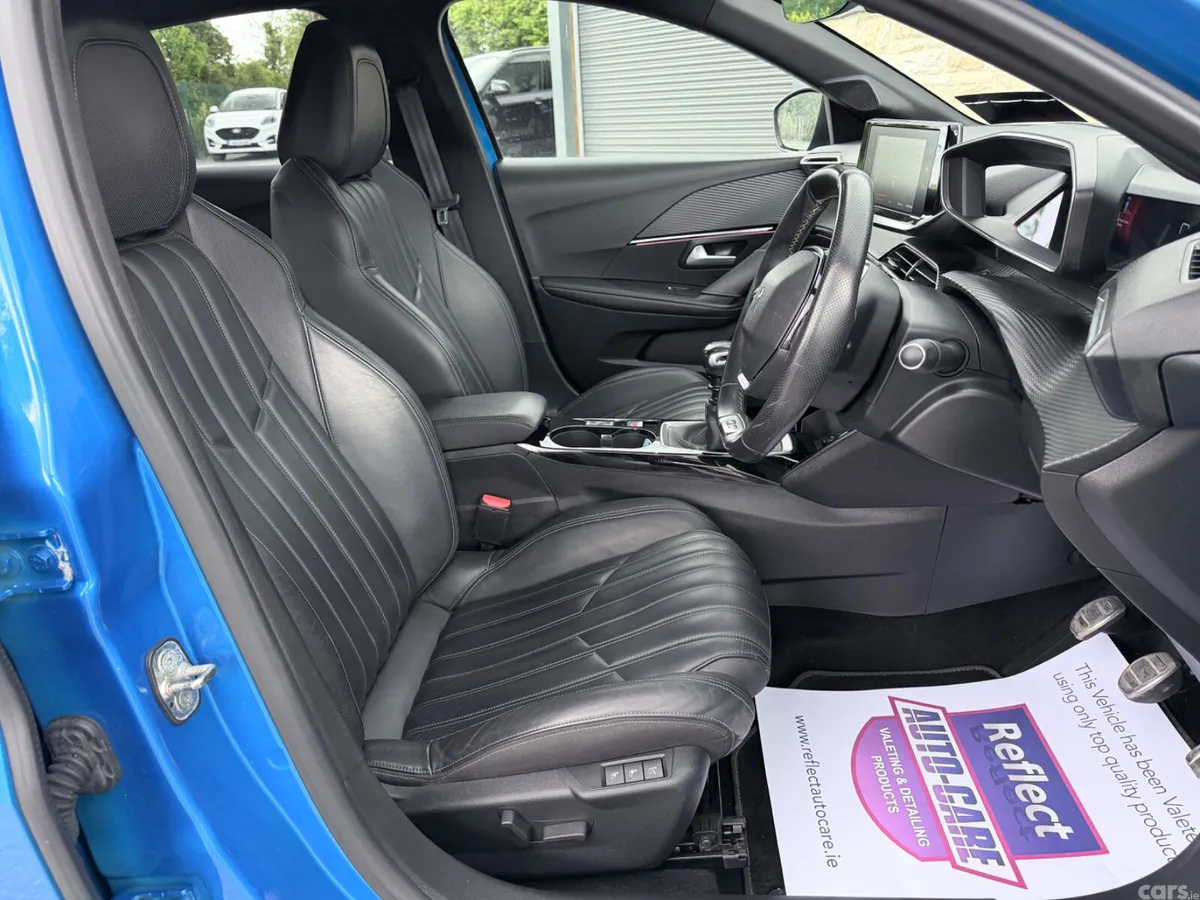 Peugeot 208 Hatchback, Petrol, 2021, Blue