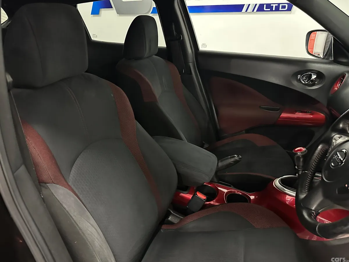 Nissan Juke SUV, Diesel, 2014, Black