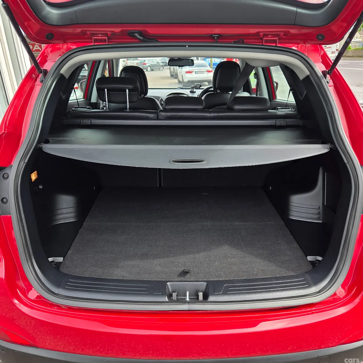Hyundai ix35 SUV, Diesel, 2014, Red