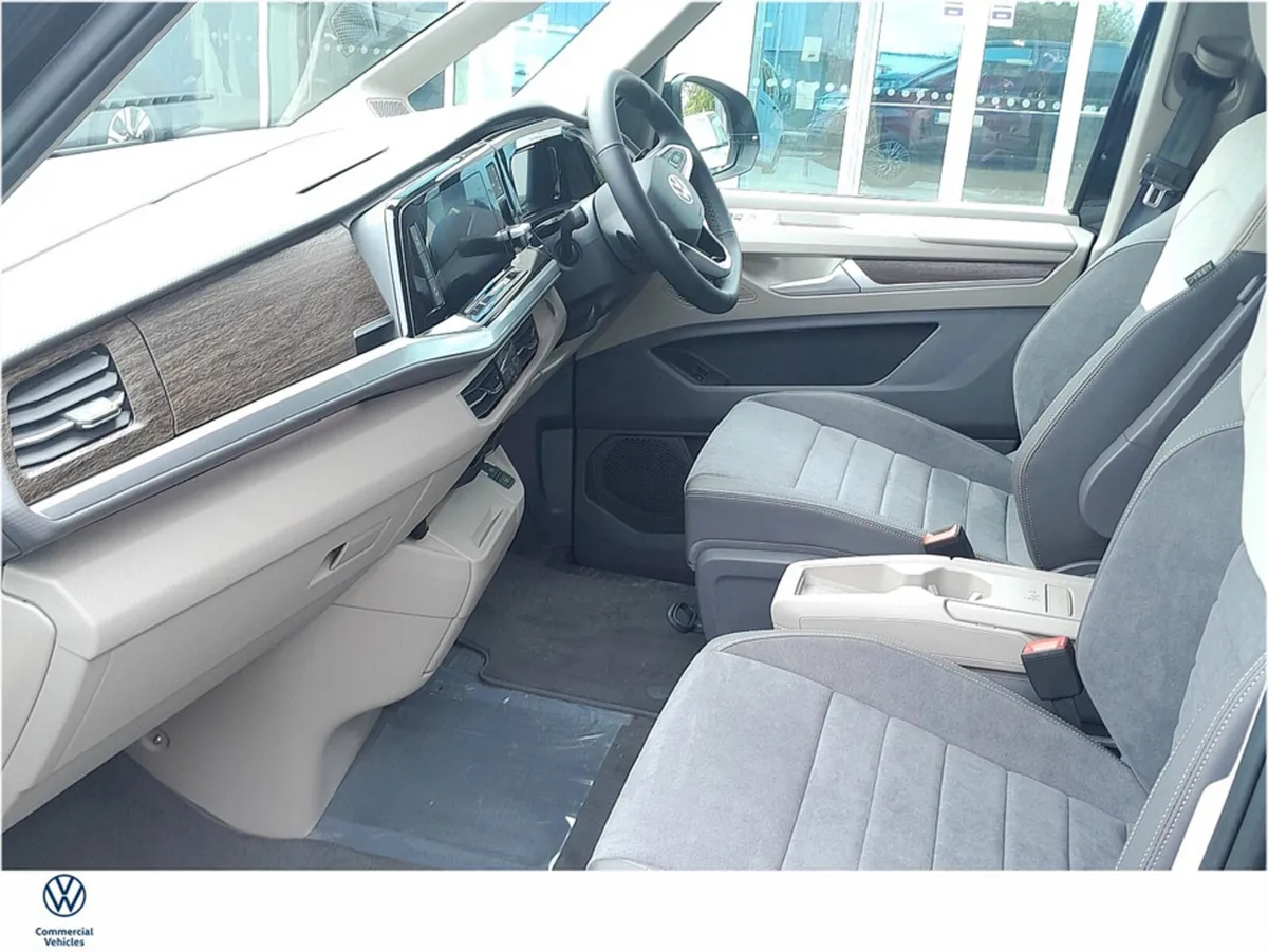 Volkswagen Multivan Other, Petrol Plug-in Hybrid, 2026, Black