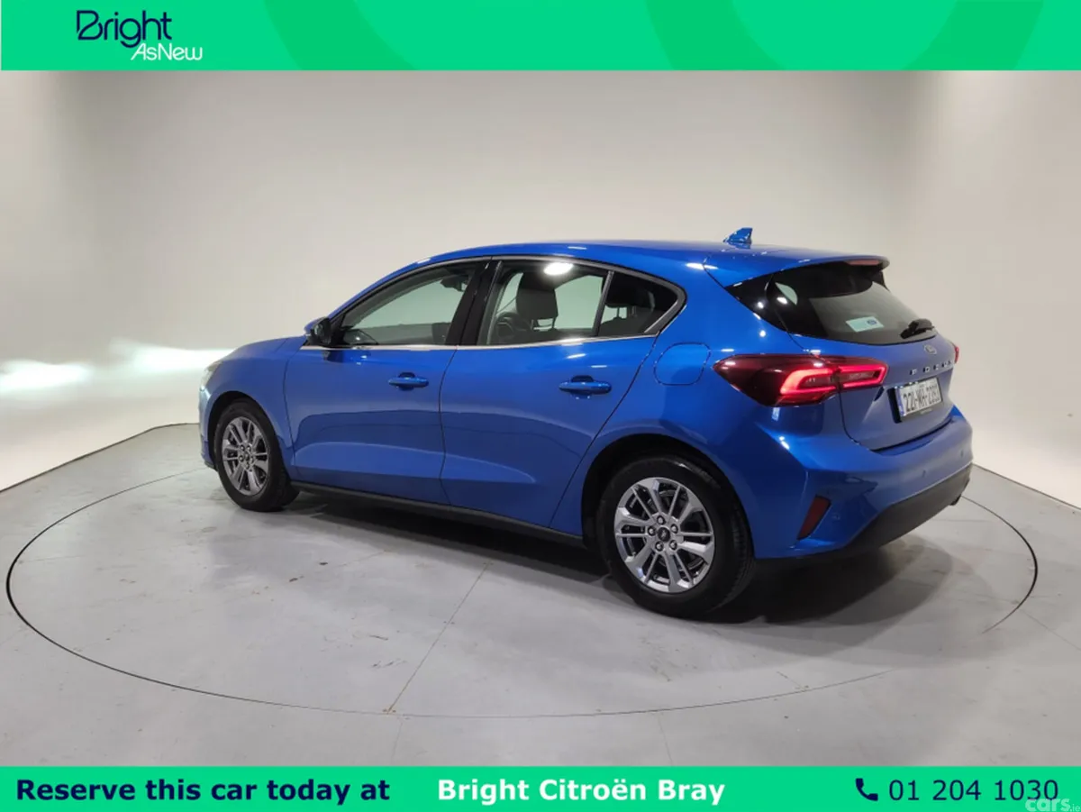 Ford Focus Hatchback, Petrol, 2022, Blue