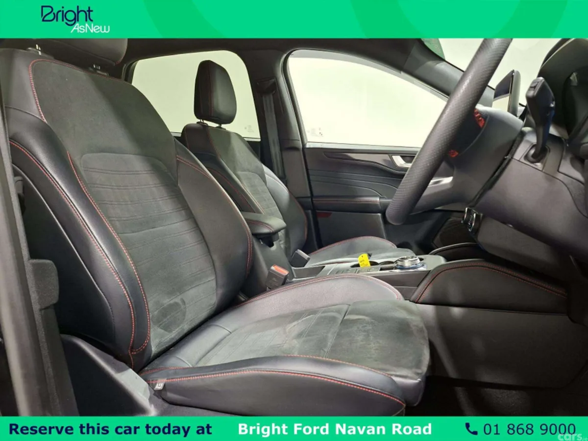 Ford Kuga MPV, Petrol Plug-in Hybrid, 2023, Black
