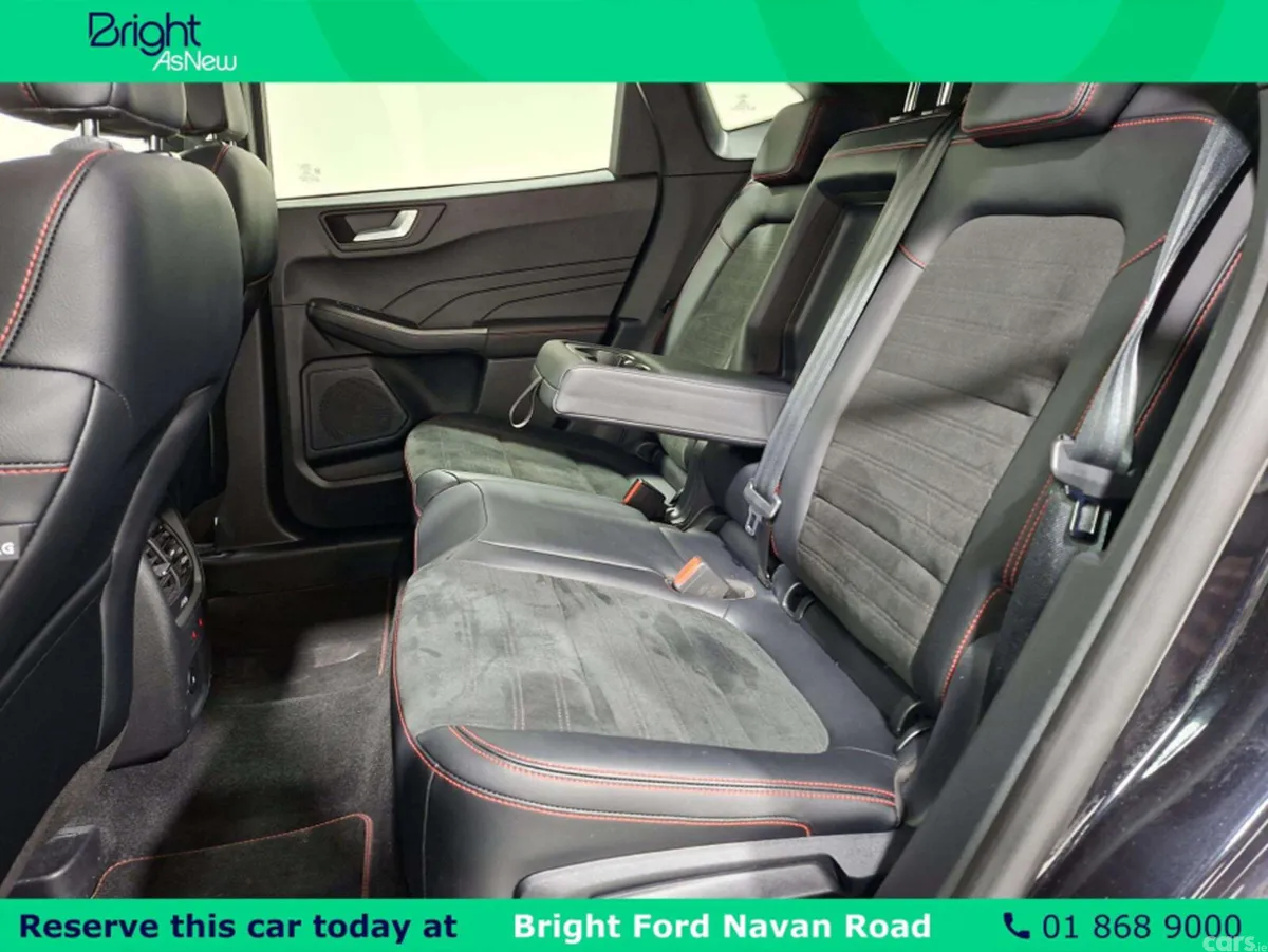 Ford Kuga MPV, Petrol Plug-in Hybrid, 2023, Black
