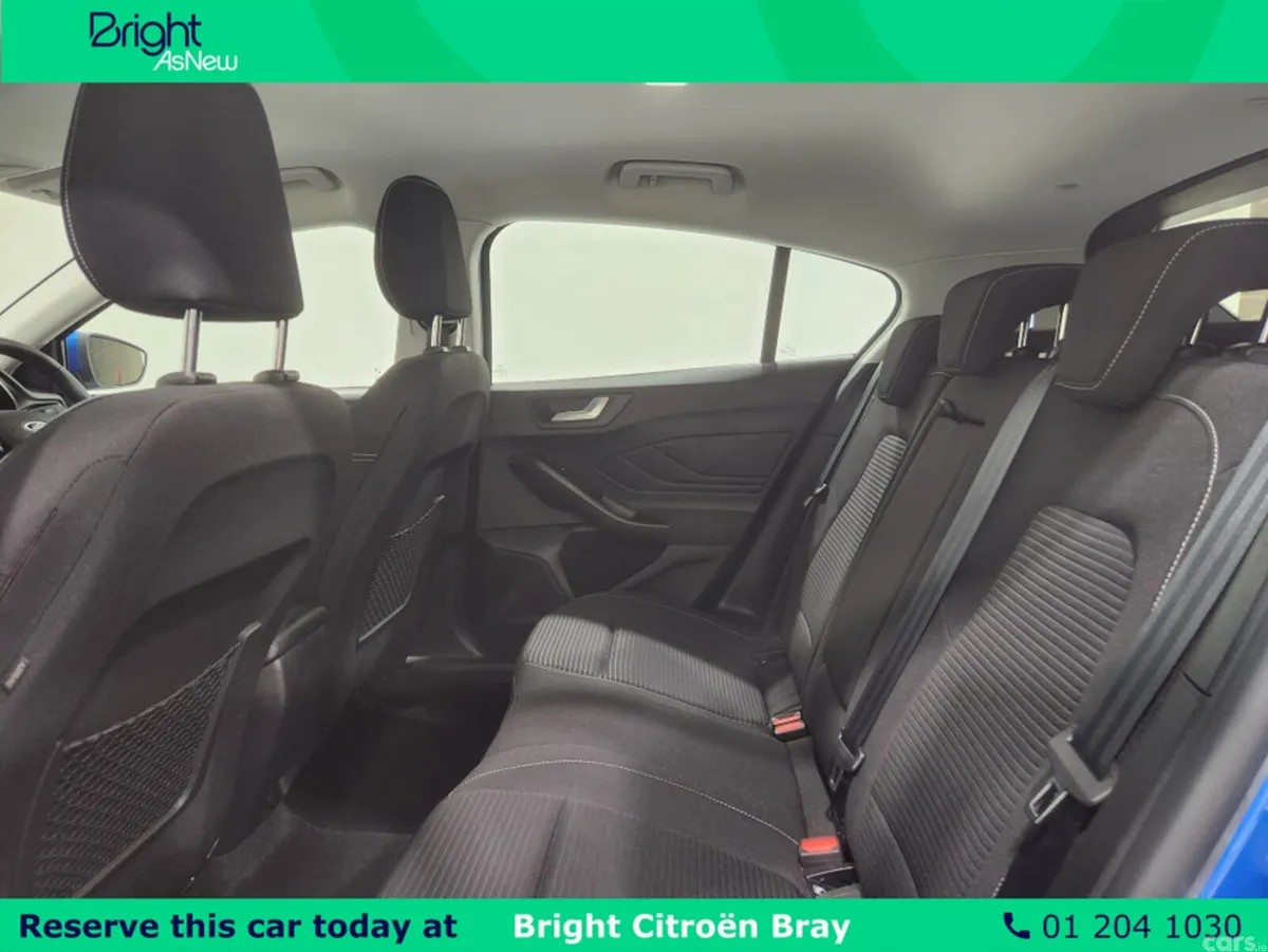 Ford Focus Hatchback, Petrol, 2022, Blue