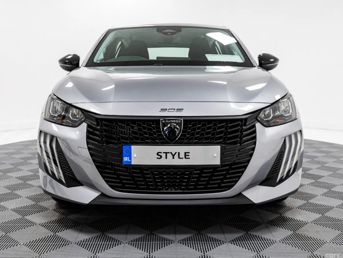 Peugeot 208 Hatchback, Petrol, 2026, Grey