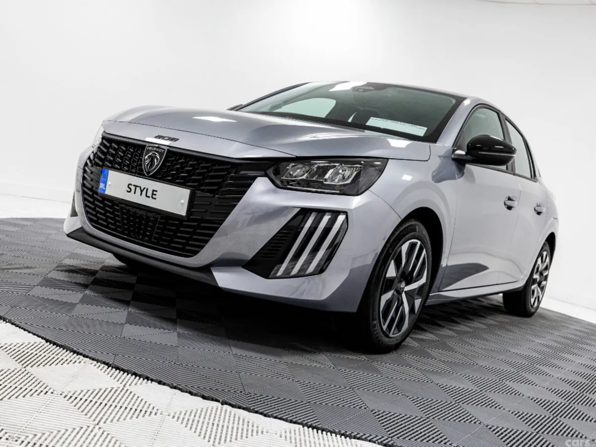 Peugeot 208 Hatchback, Petrol, 2026, Grey