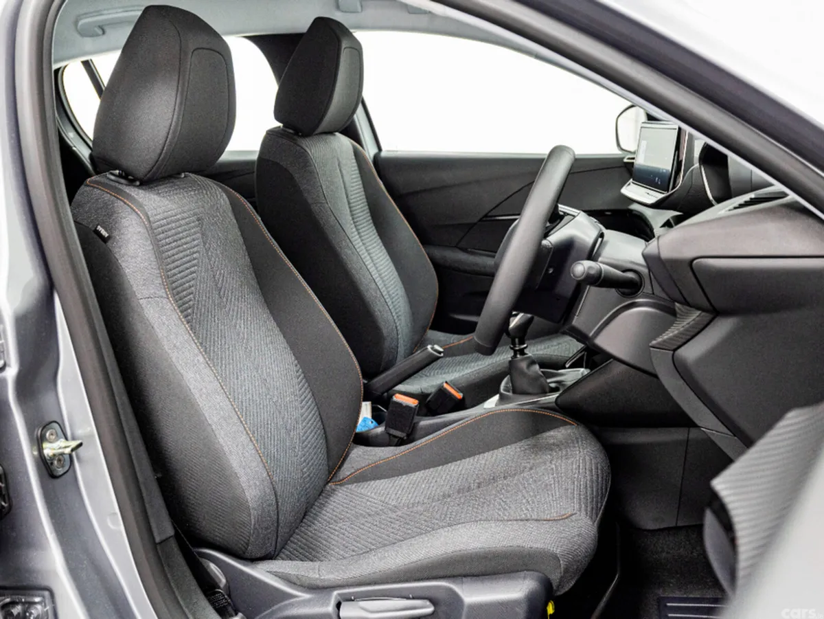 Peugeot 208 Hatchback, Petrol, 2026, Grey