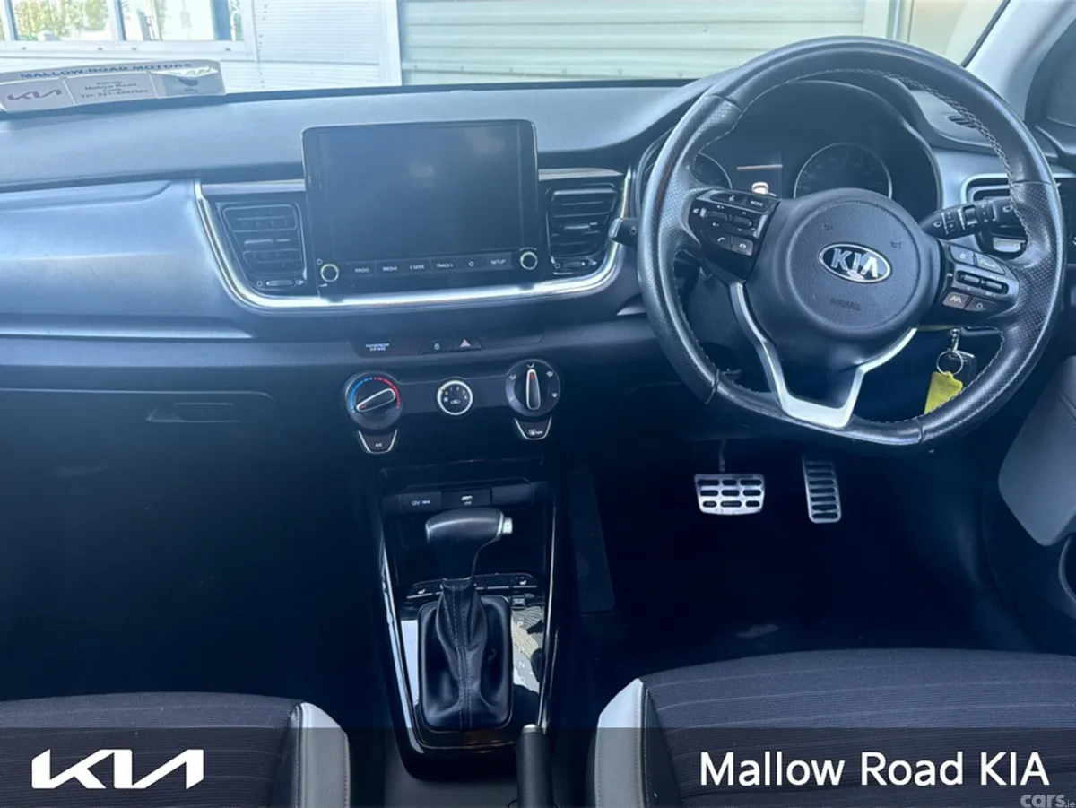 Kia Stonic Estate, Petrol Hybrid, 2021, Red