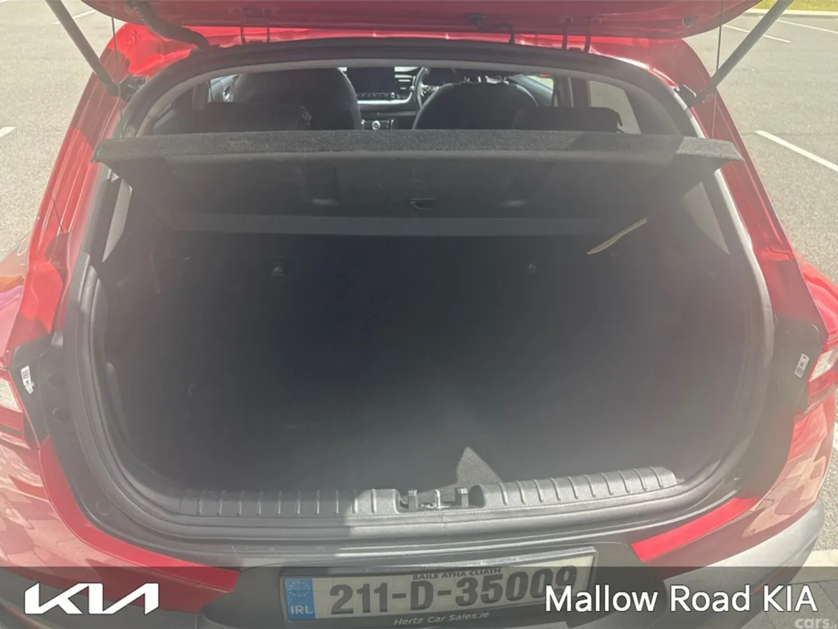Kia Stonic Estate, Petrol Hybrid, 2021, Red