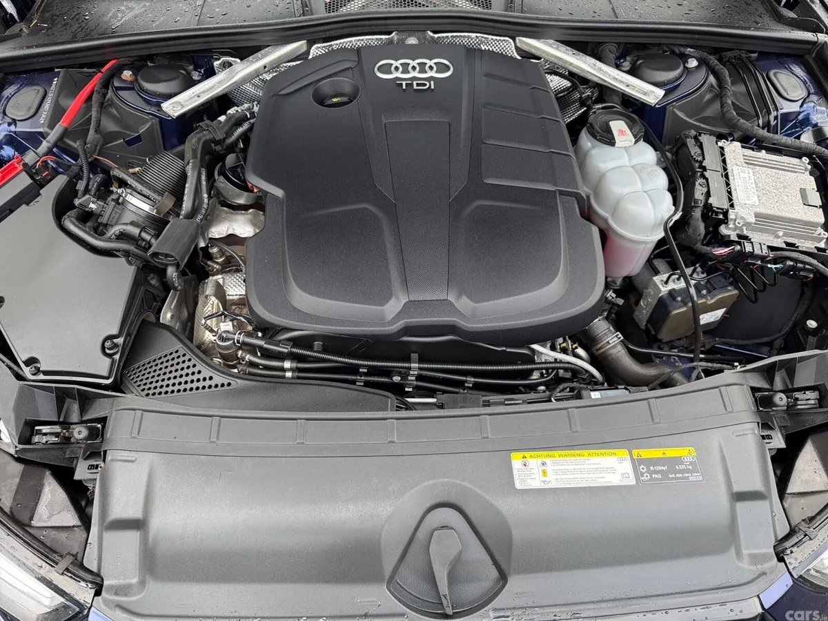 Audi A4 Saloon, Diesel, 2019, Blue