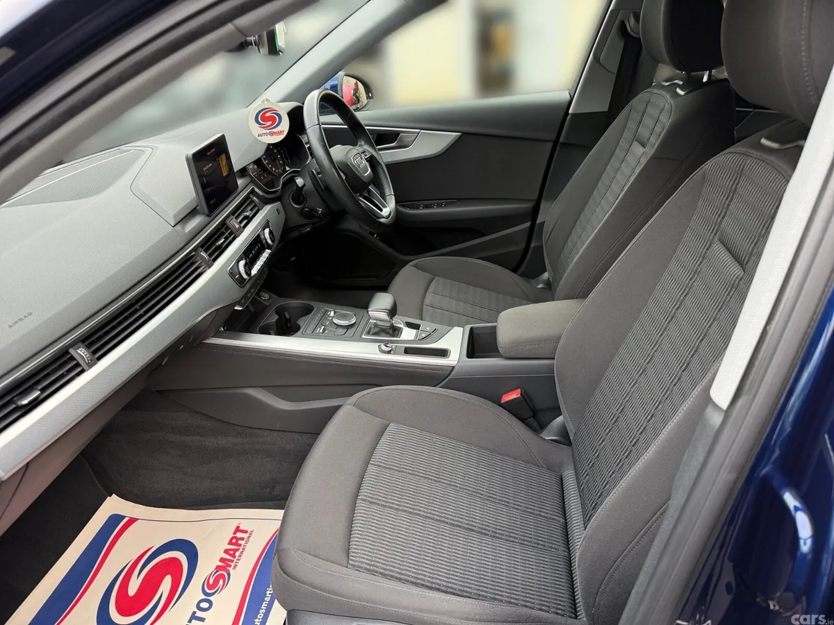 Audi A4 Saloon, Diesel, 2019, Blue