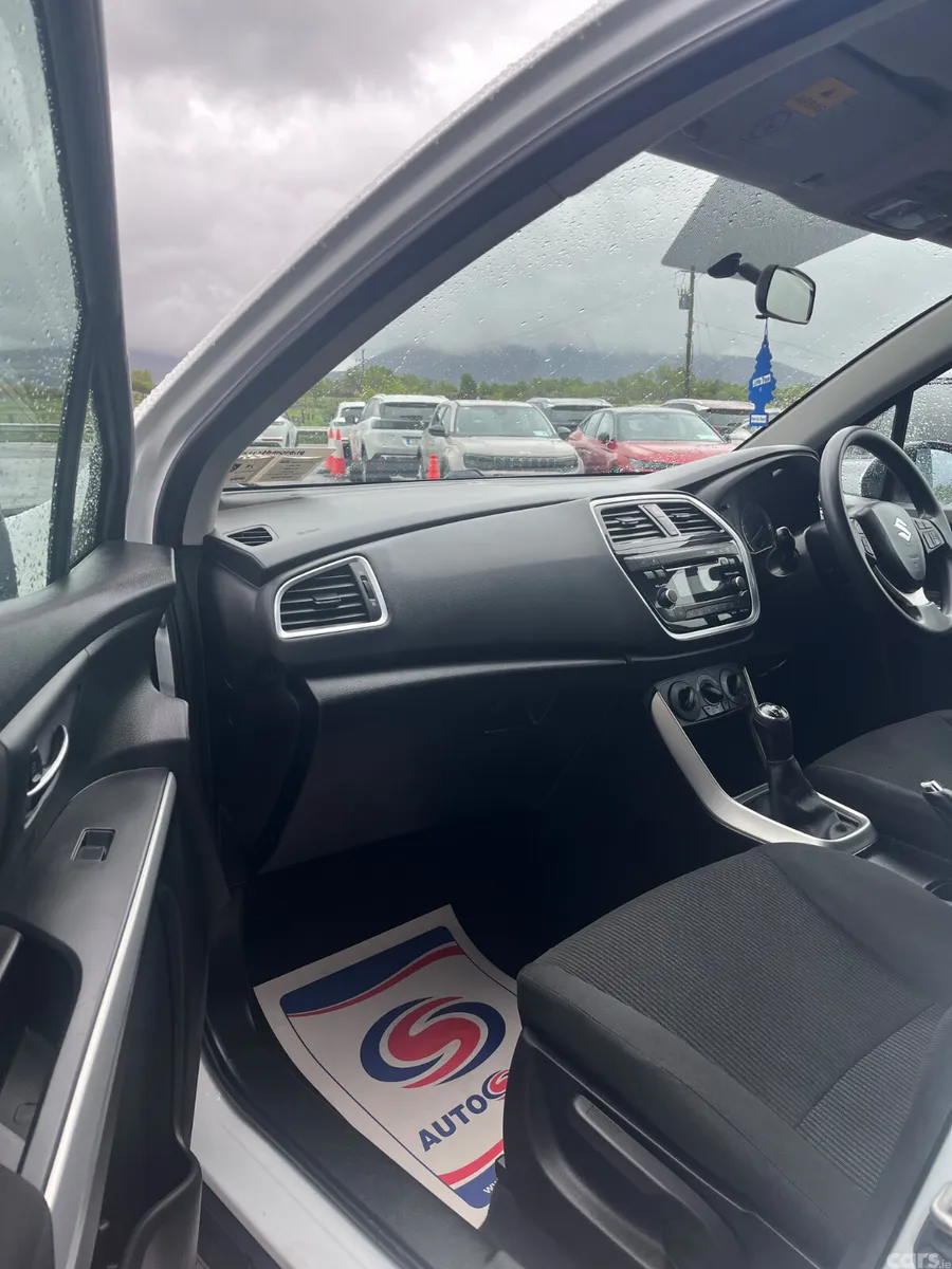 Suzuki SX4 S-Cross Hatchback, Petrol, 2017, White