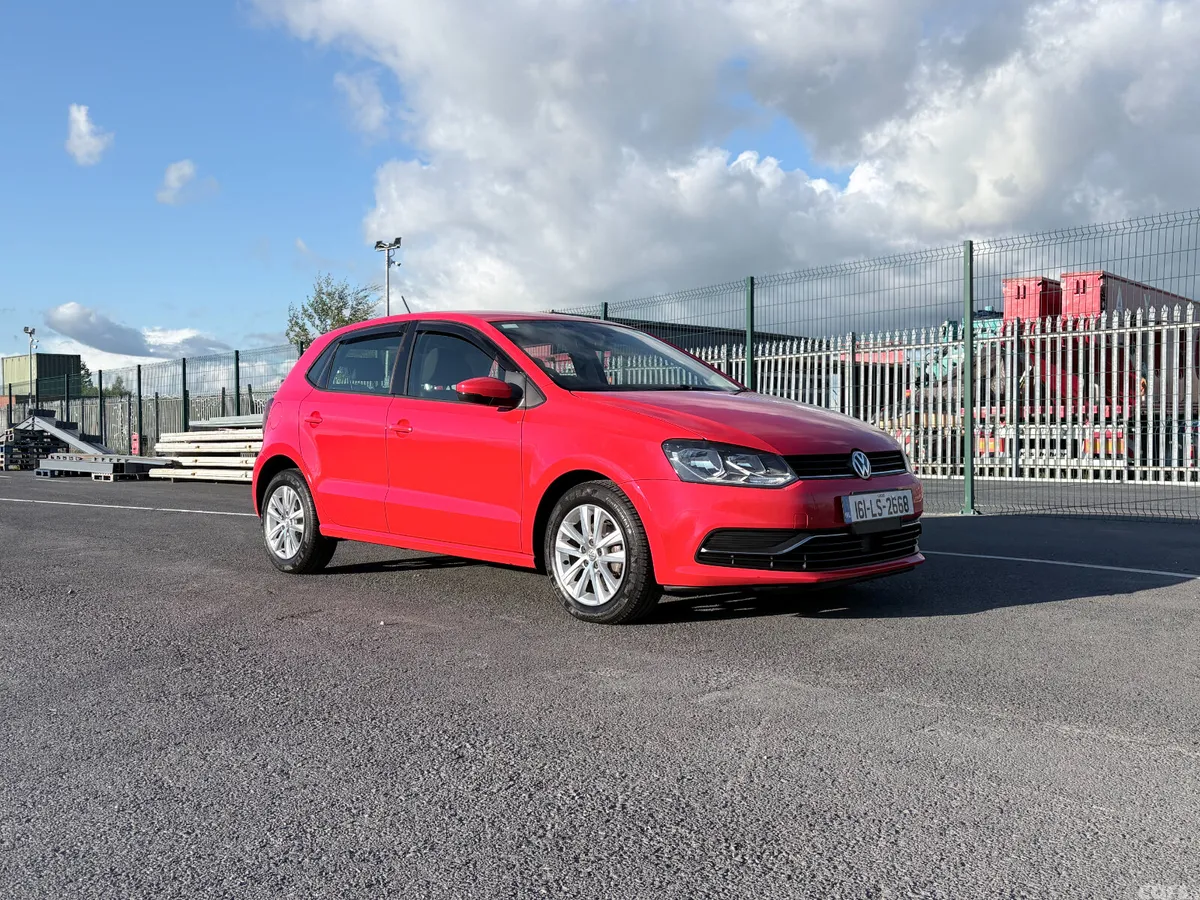 Volkswagen Polo Hatchback, Petrol, 2016, Red