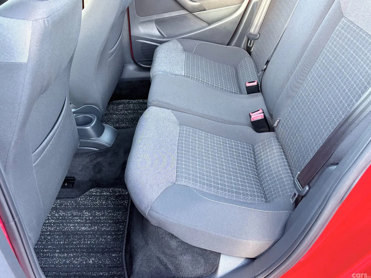 Volkswagen Polo Hatchback, Petrol, 2016, Red
