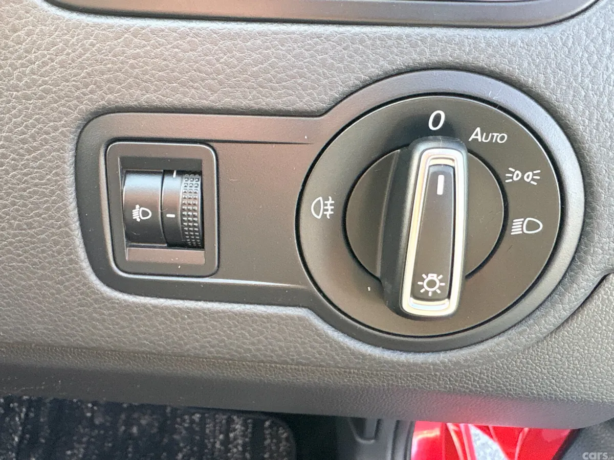 Volkswagen Polo Hatchback, Petrol, 2016, Red