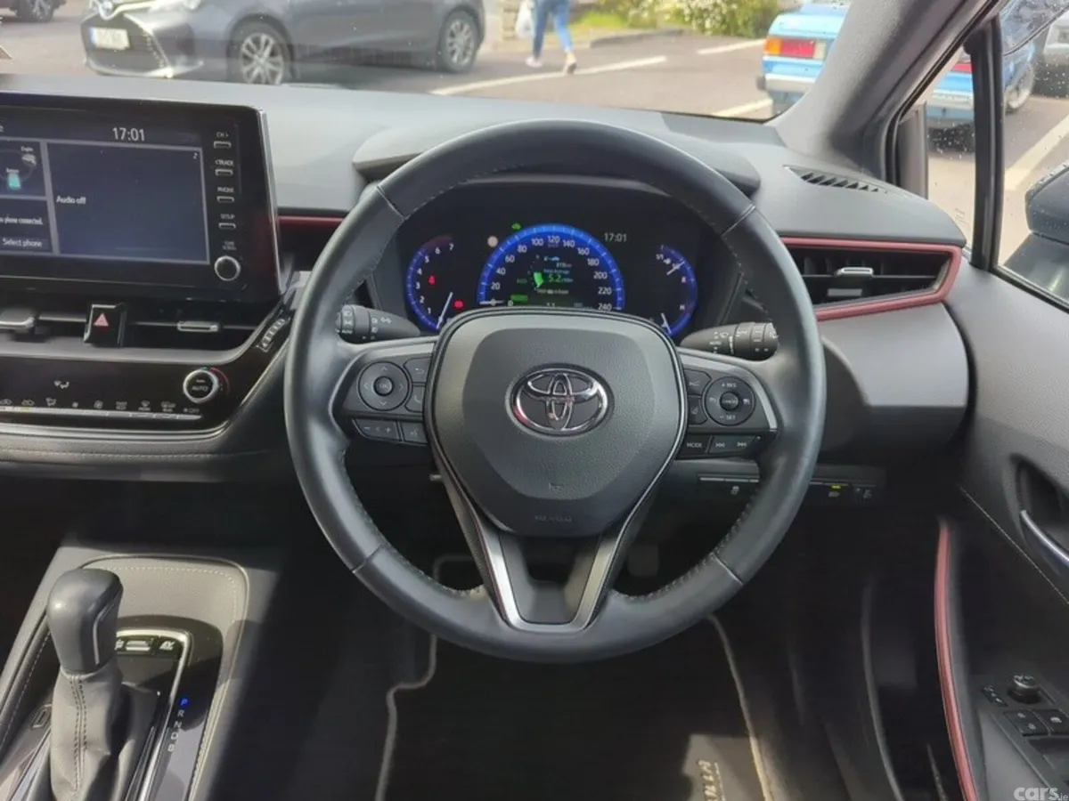 Toyota Corolla Hatchback, Petrol Hybrid, 2020, White