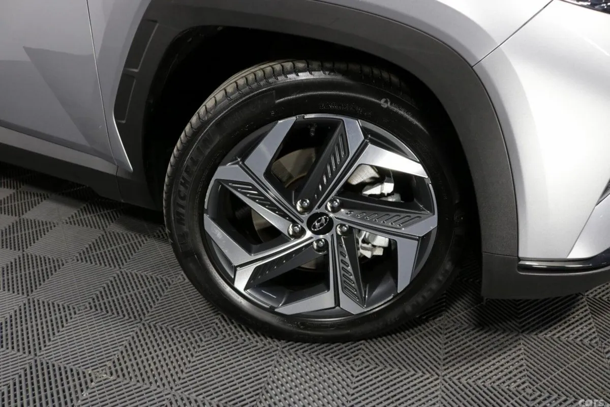 Hyundai Tucson SUV, Petrol Plug-in Hybrid, 2024, Grey