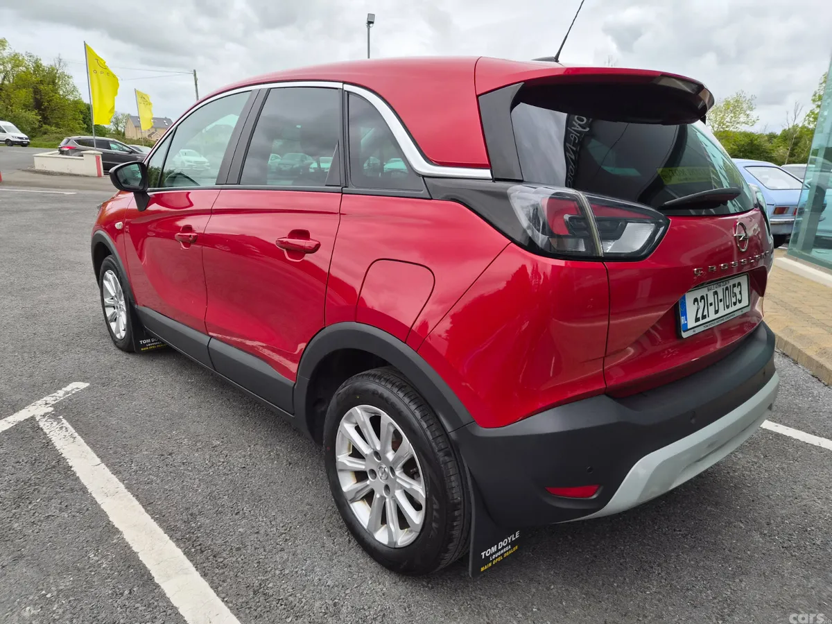 Opel Crossland SUV, Diesel, 2022, Red