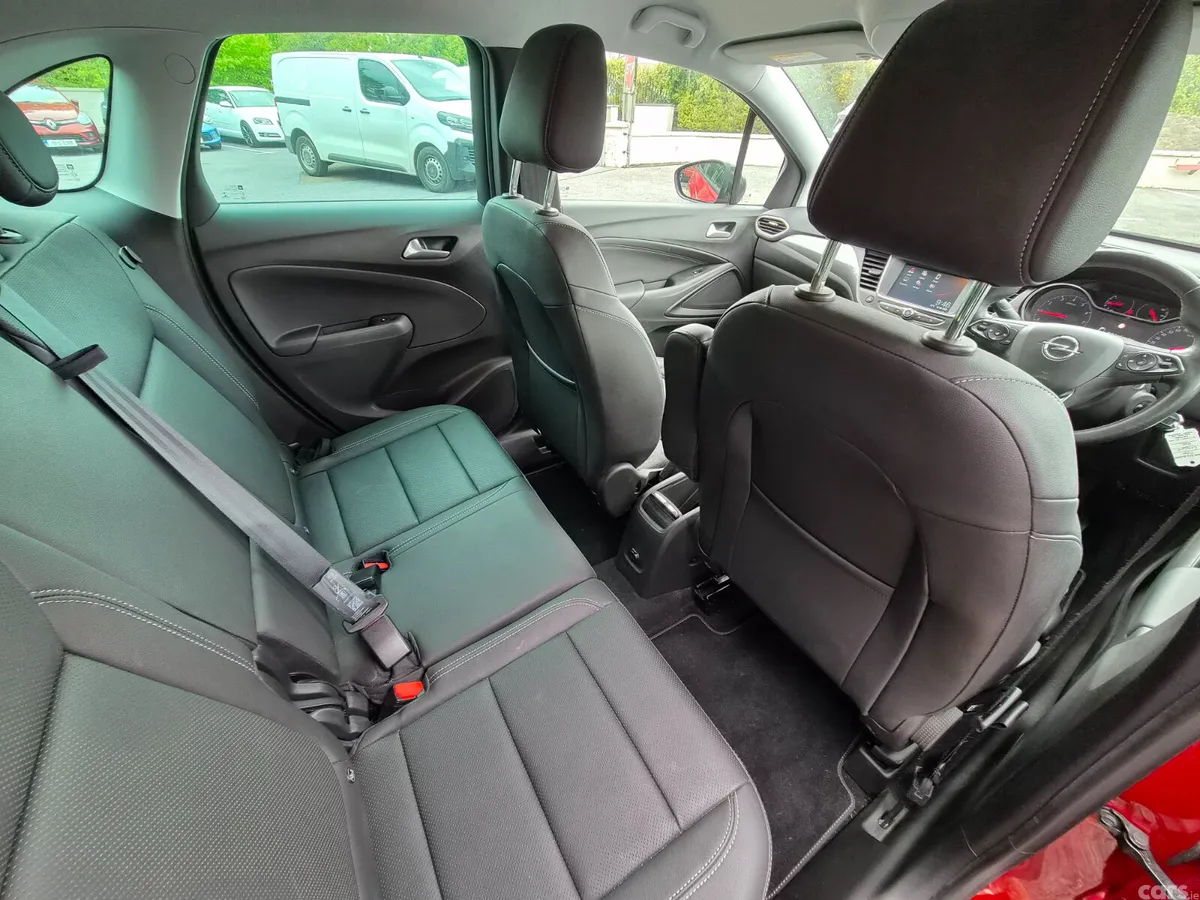 Opel Crossland SUV, Diesel, 2022, Red