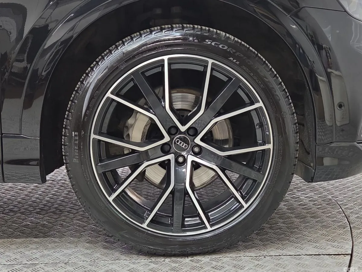 Audi Q8 Hatchback, Diesel, 2023, Black