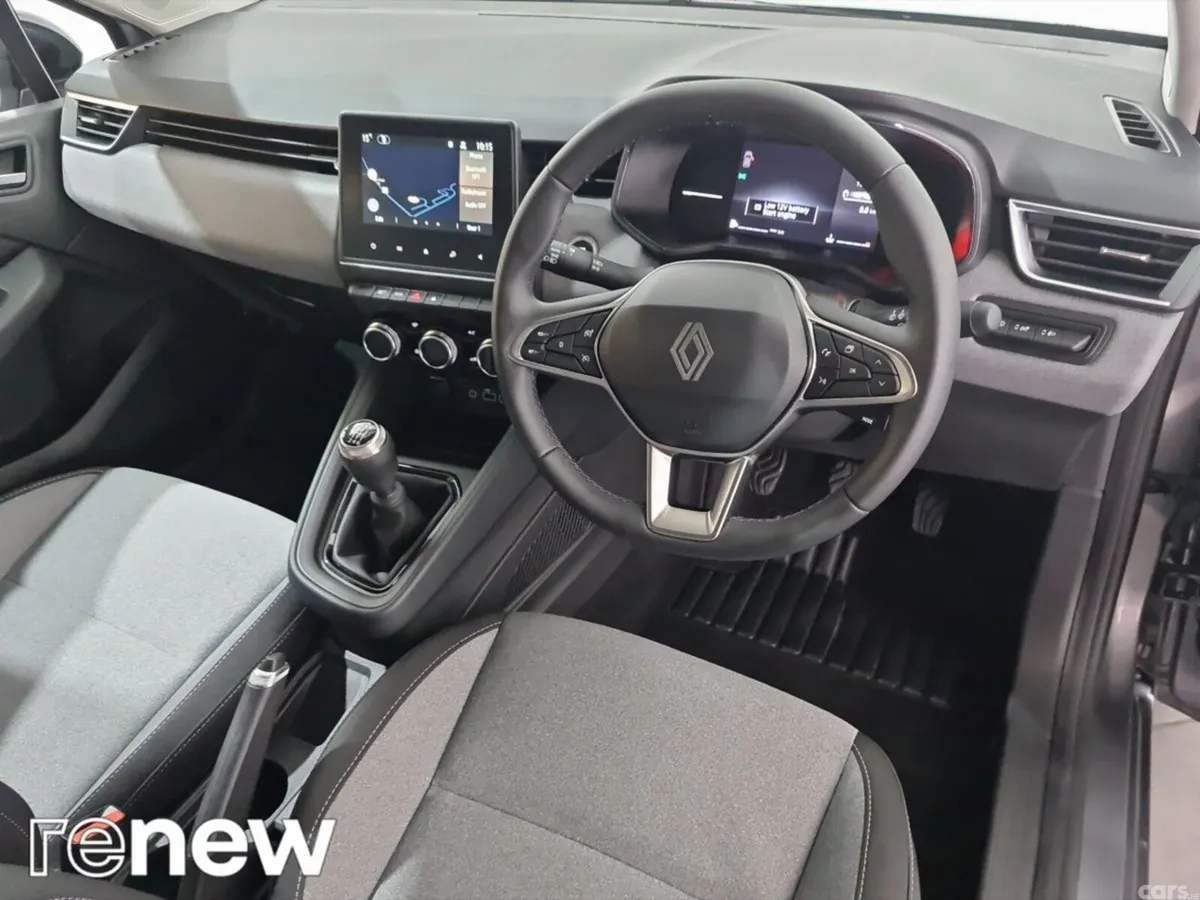 Renault Clio Hatchback, Petrol, 2025, Grey