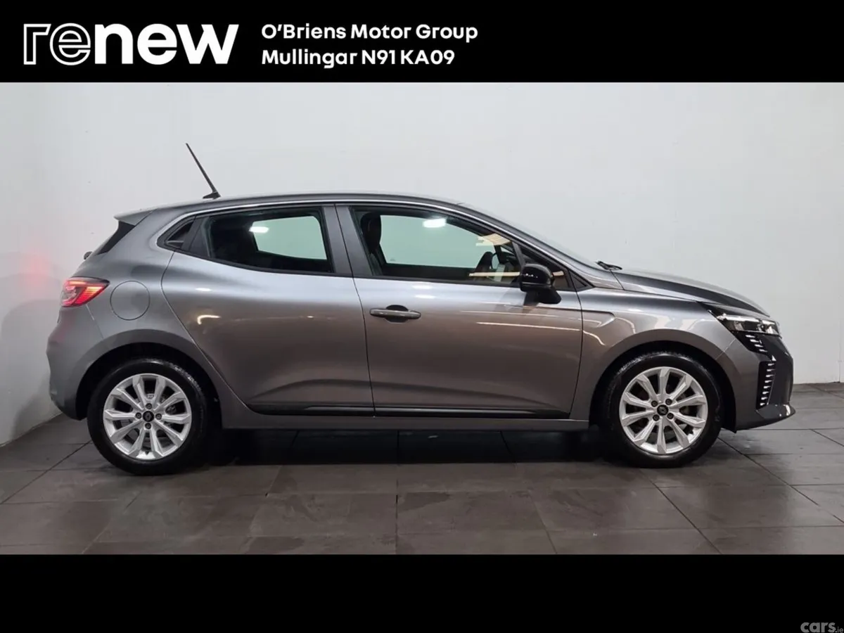 Renault Clio Hatchback, Petrol, 2025, Grey