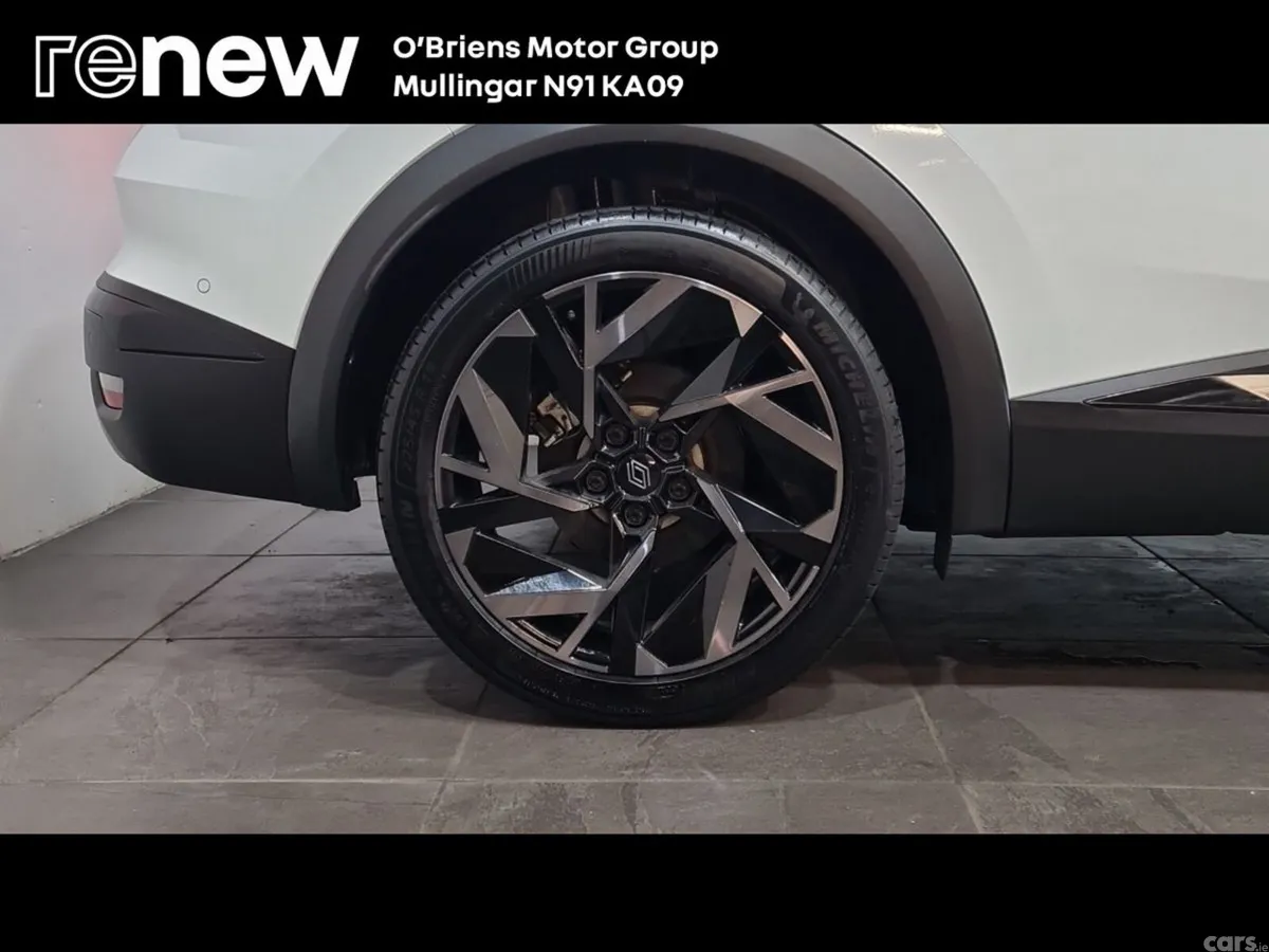 Renault Symbioz Hatchback, Petrol Hybrid, 2025, White