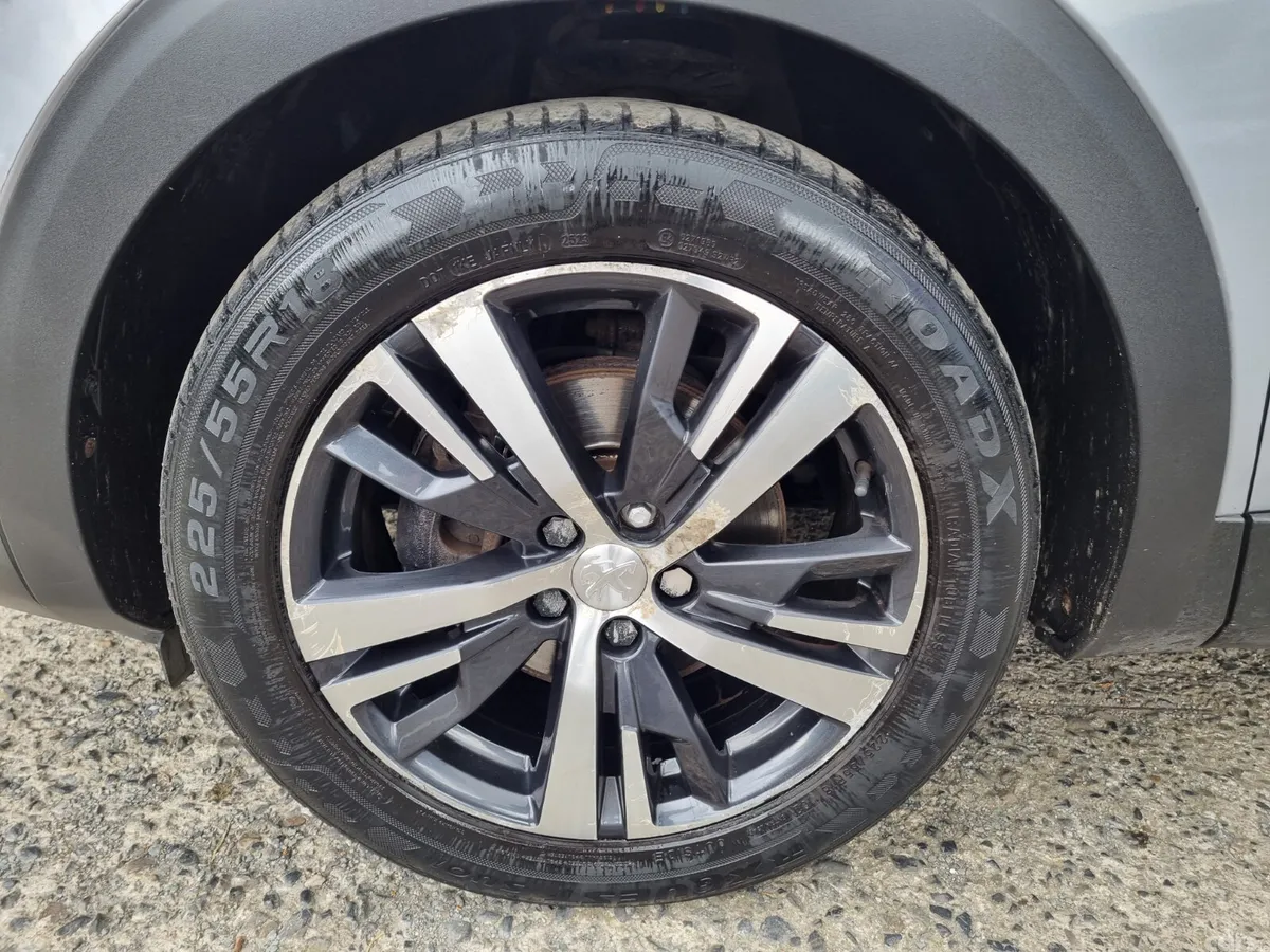Peugeot 3008 SUV, Petrol, 2018, Grey