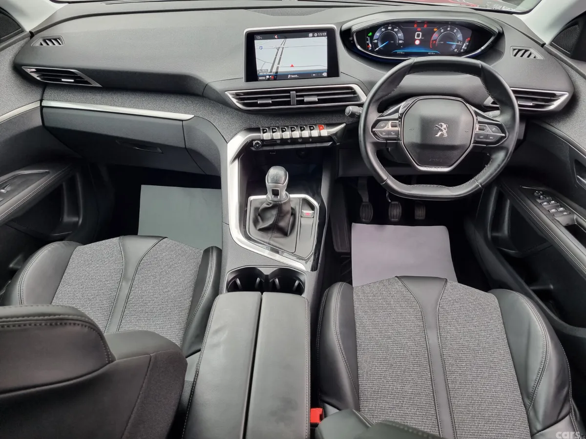 Peugeot 3008 SUV, Petrol, 2018, Grey