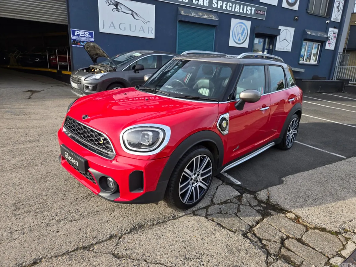 Mini Countryman Hatchback, Petrol Plug-in Hybrid, 2022, Red