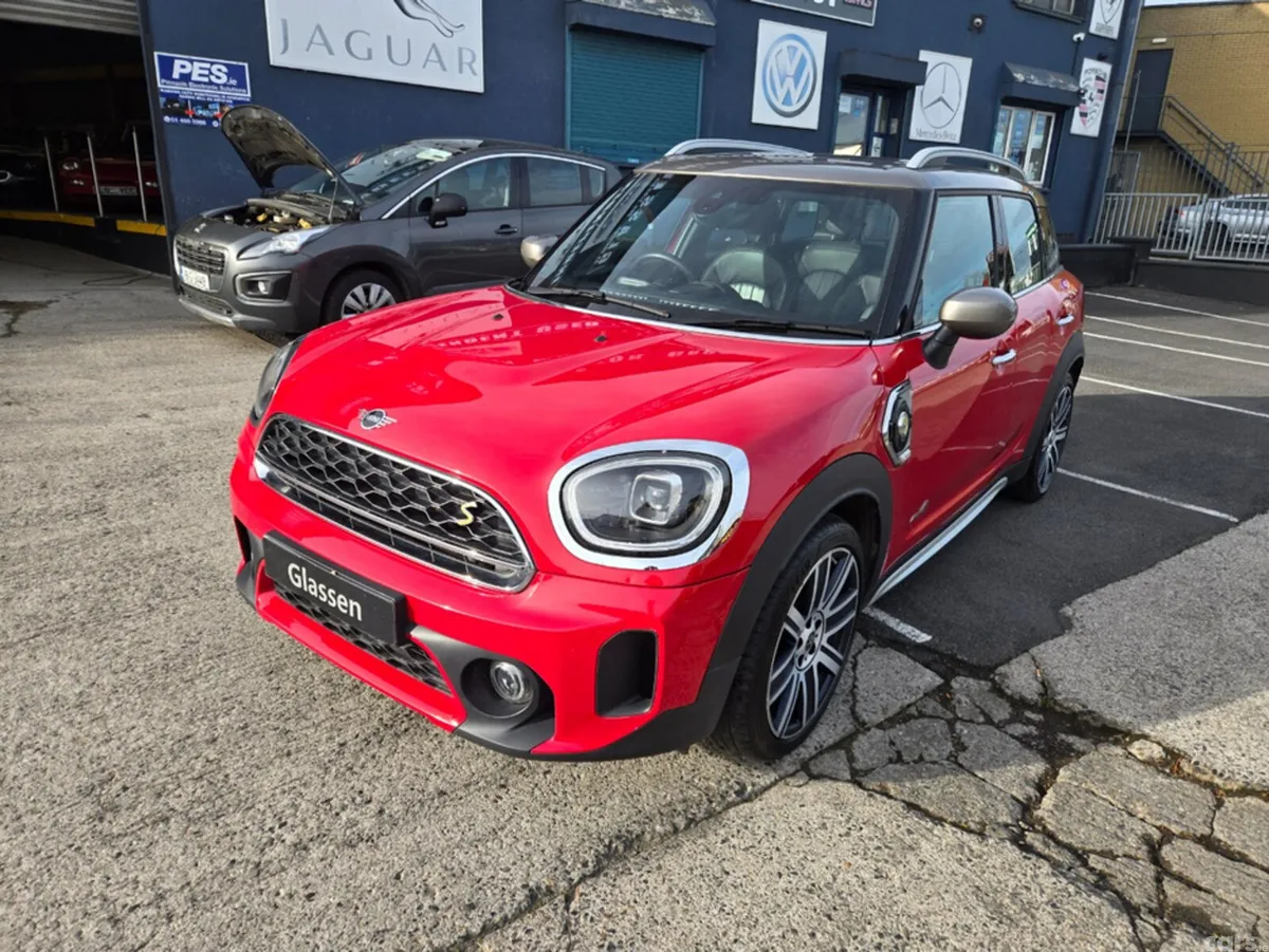 Mini Countryman Hatchback, Petrol Plug-in Hybrid, 2022, Red