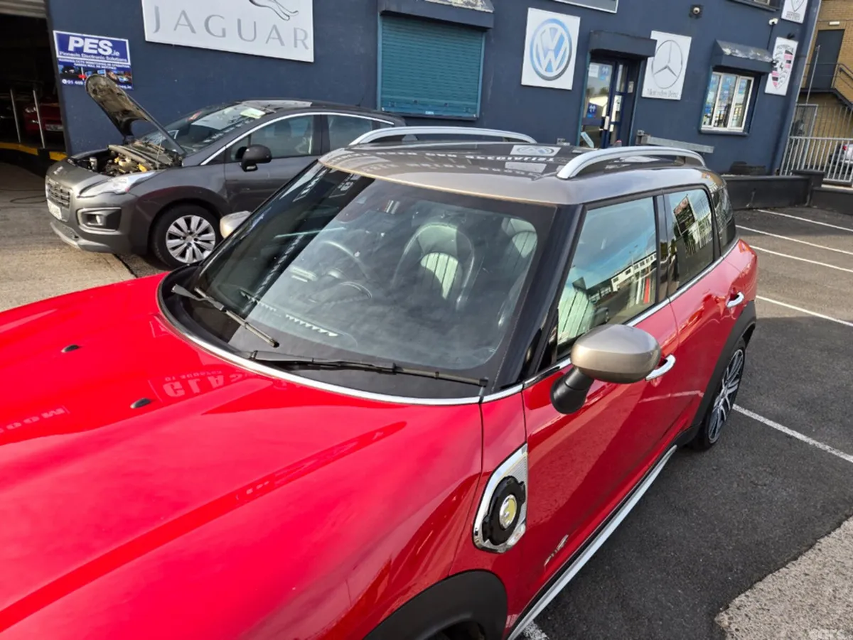 Mini Countryman Hatchback, Petrol Plug-in Hybrid, 2022, Red