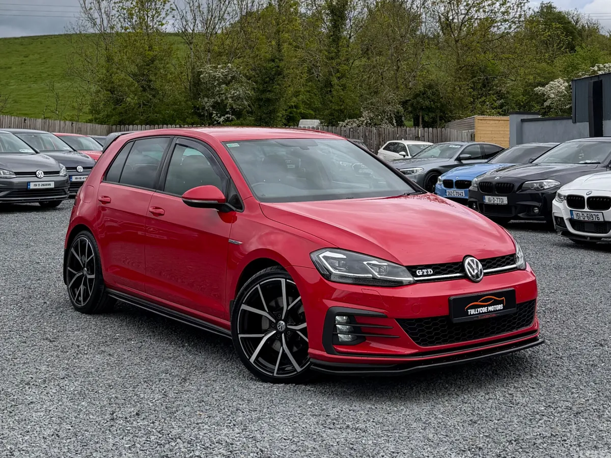 Volkswagen Golf Estate, Diesel, 2018, Red