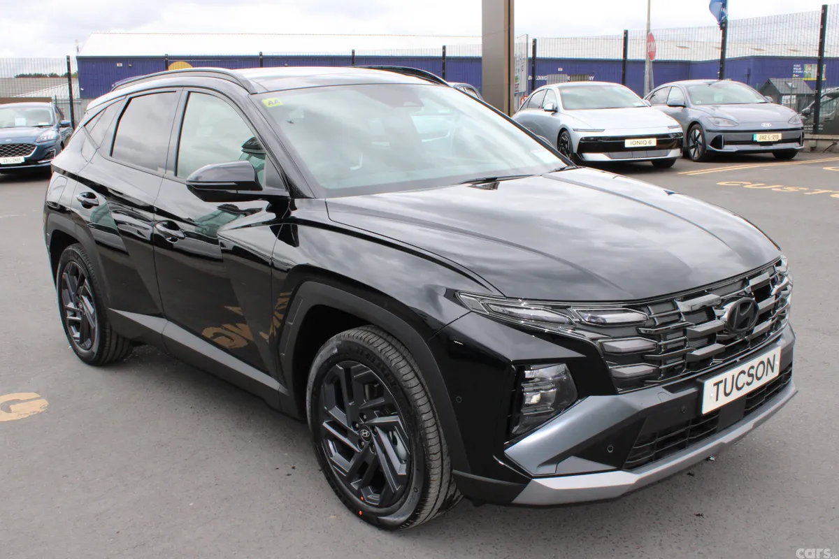 Hyundai Tucson SUV, Petrol Plug-in Hybrid, 2026, Black