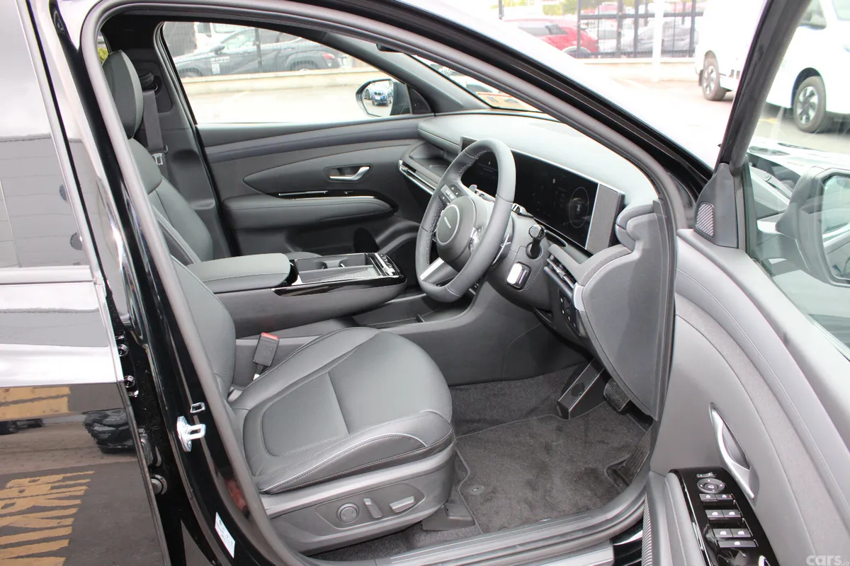 Hyundai Tucson SUV, Petrol Plug-in Hybrid, 2026, Black