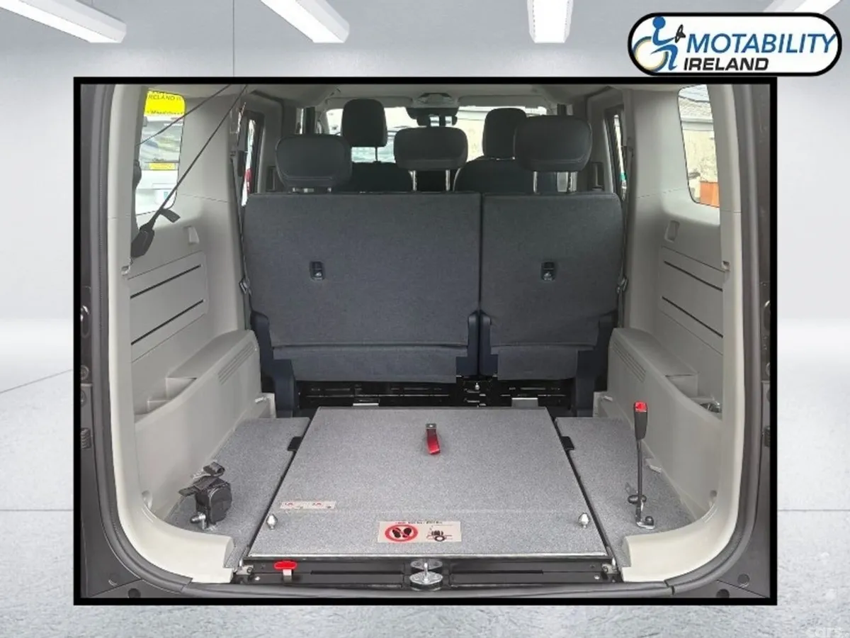 Kia PV5 MPV, Electric, 2026, Black