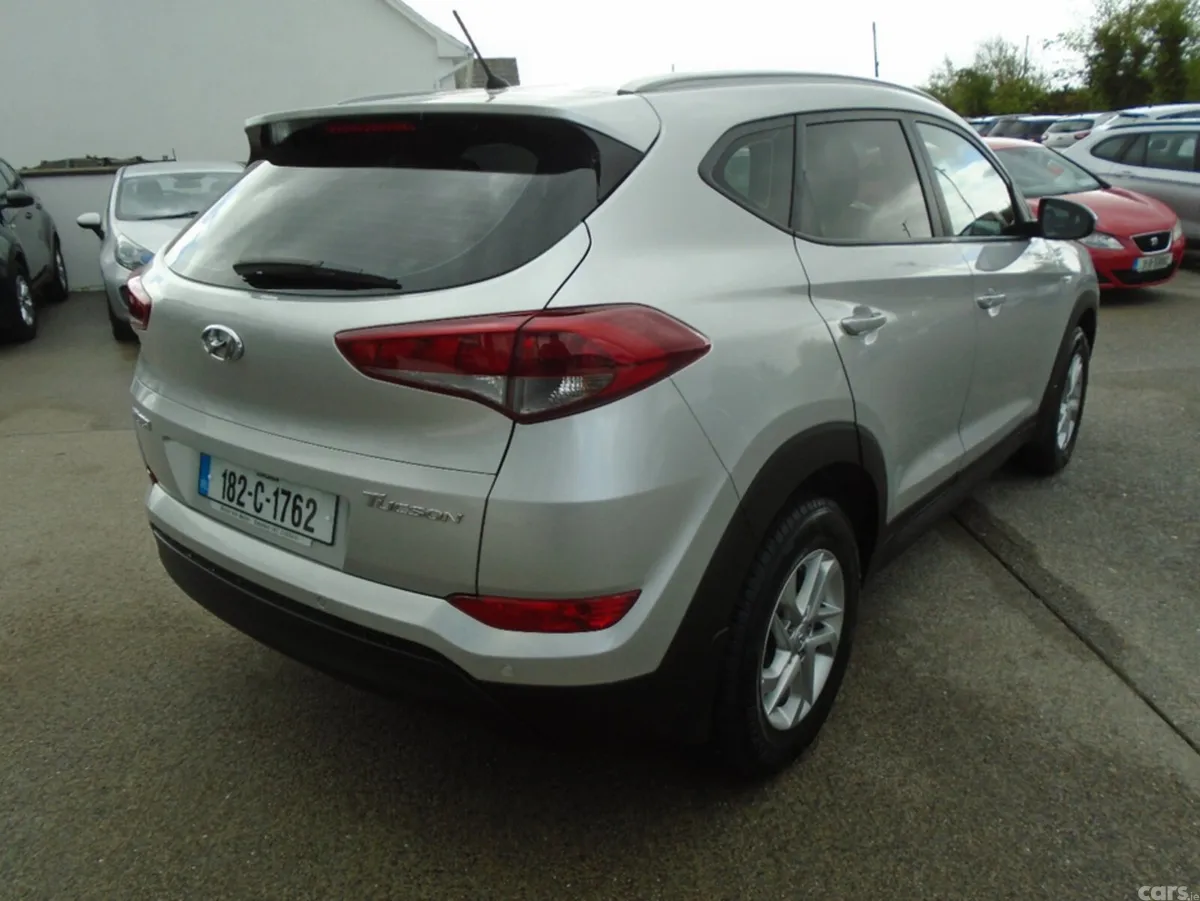 Hyundai Tucson MPV, Petrol, 2018, Silver