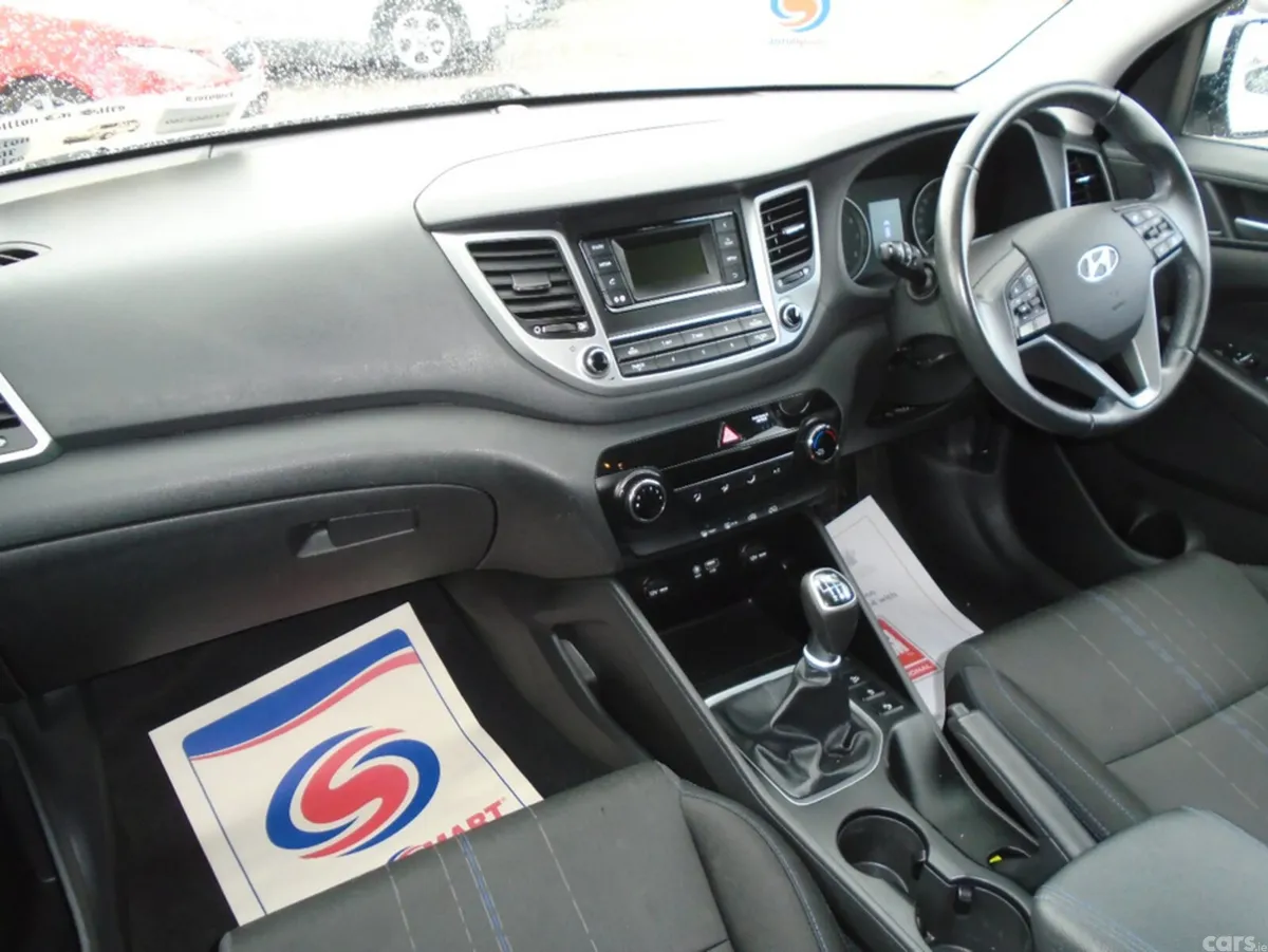 Hyundai Tucson MPV, Petrol, 2018, Silver