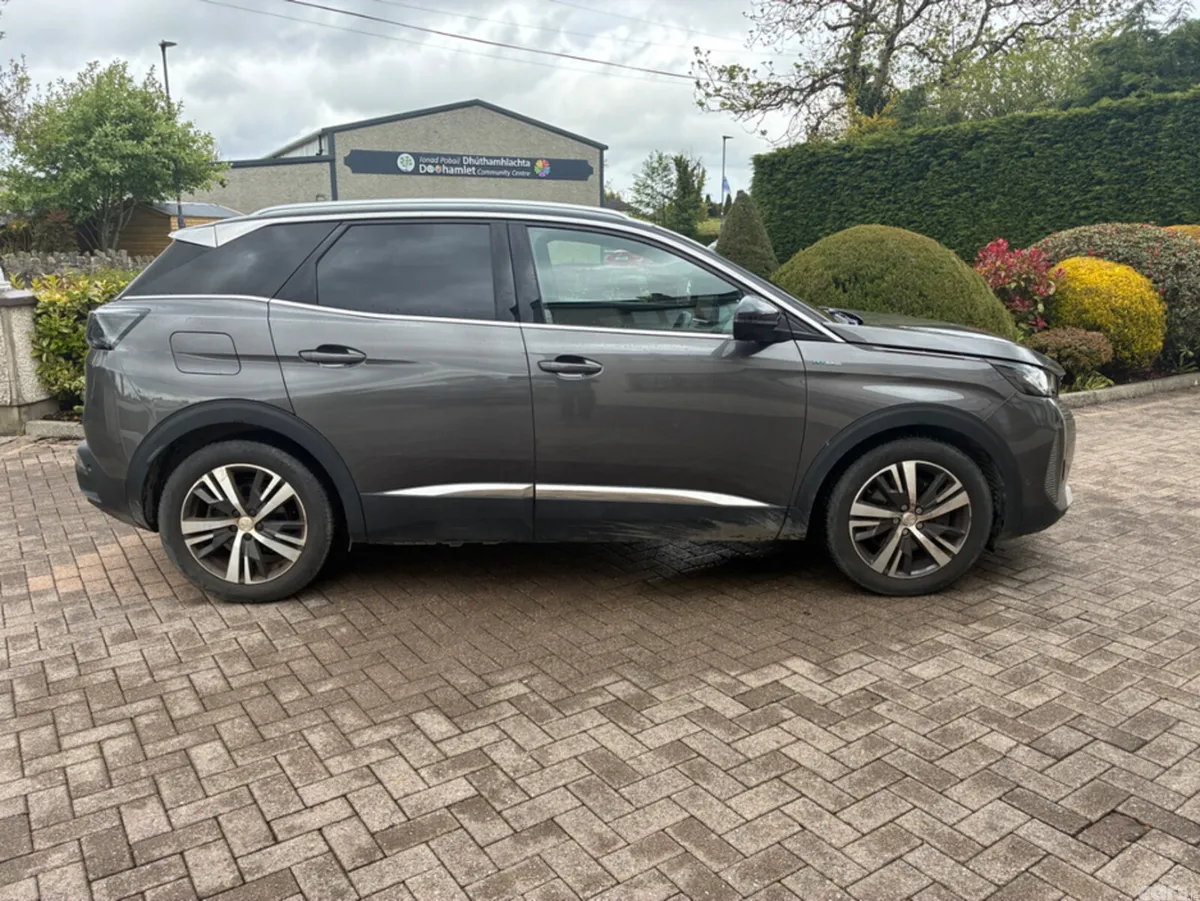 Peugeot 3008 Hatchback, Petrol Plug-in Hybrid, 2022, Grey