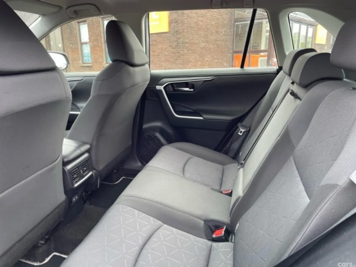Toyota RAV4 SUV, Petrol Hybrid, 2024, Grey