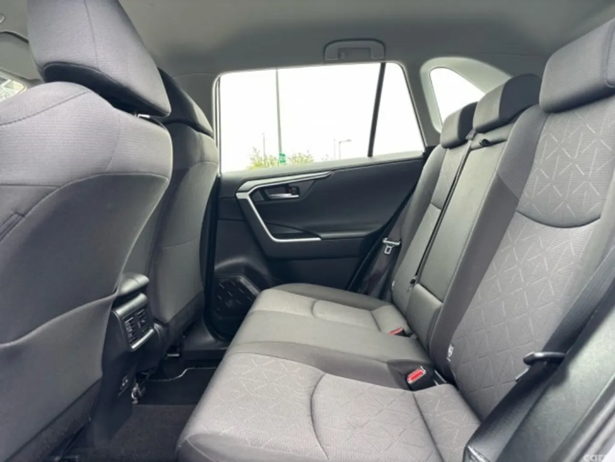 Toyota RAV4 SUV, Petrol Hybrid, 2024, Silver
