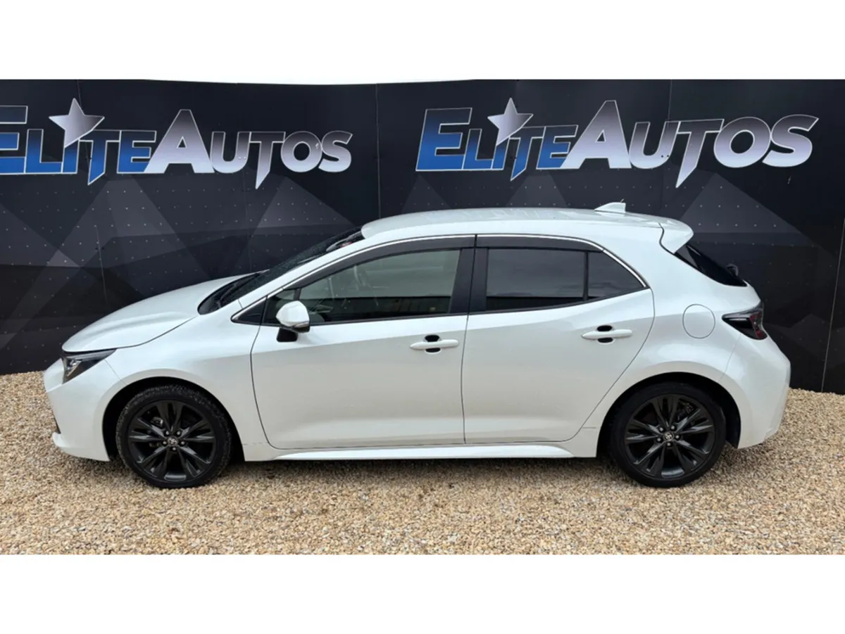Toyota Corolla Hatchback, Petrol Hybrid, 2020, White