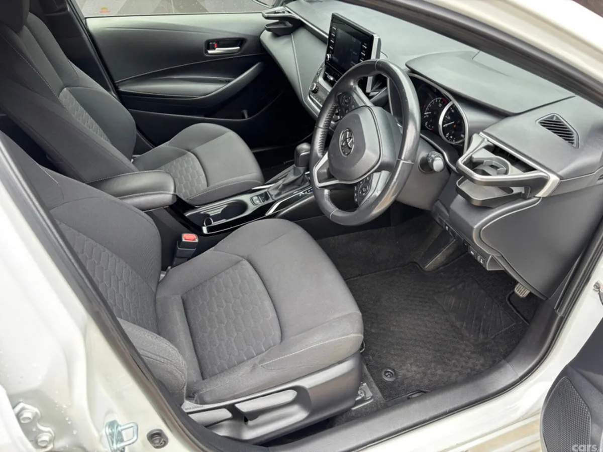 Toyota Corolla Hatchback, Petrol Hybrid, 2020, White