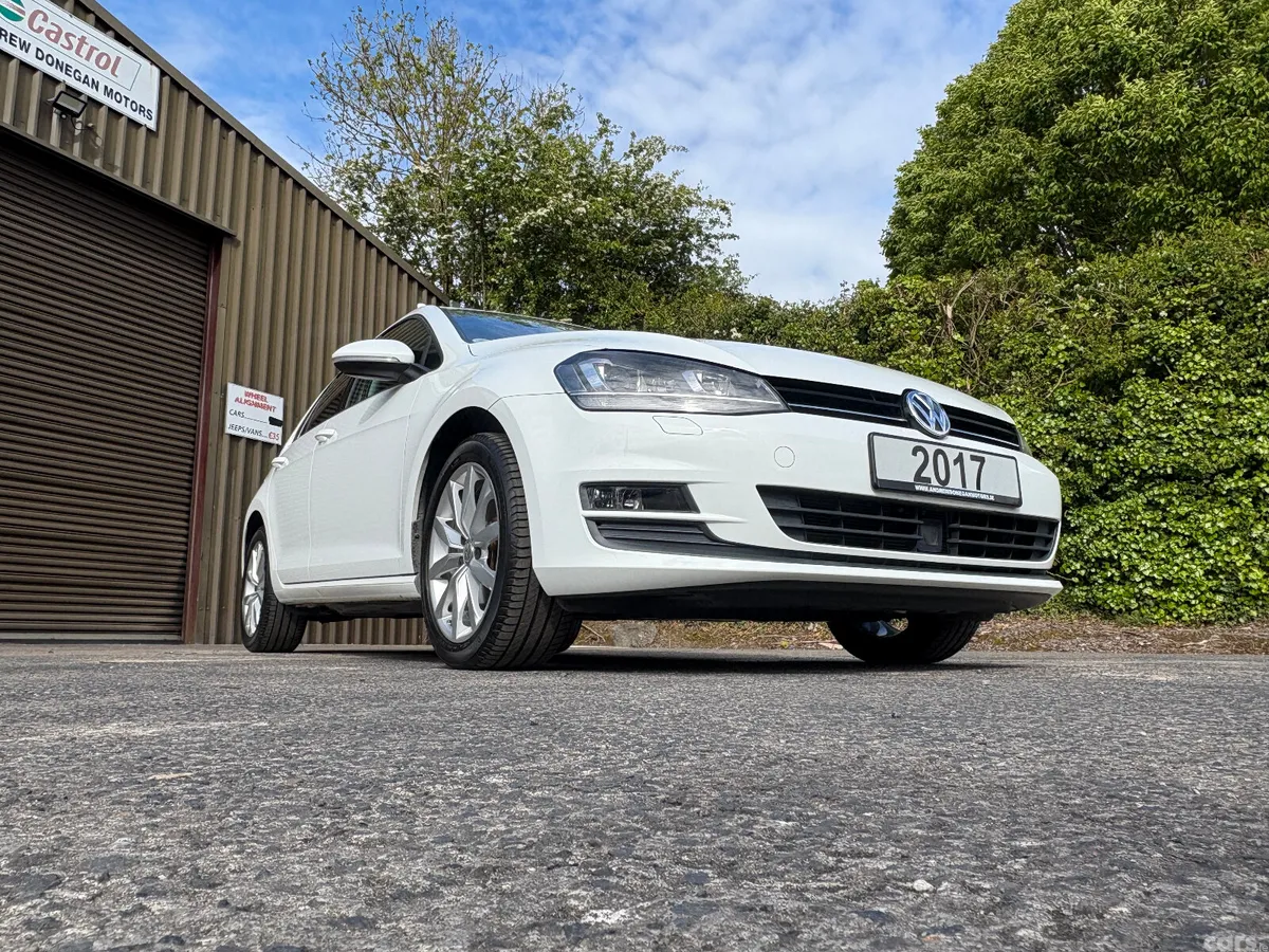 Volkswagen Golf Hatchback, Petrol, 2017, White