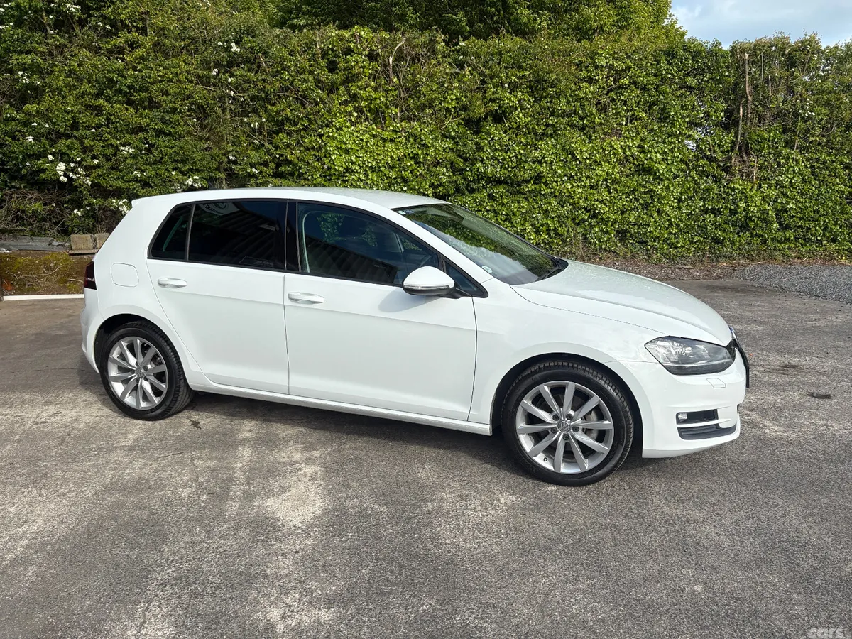 Volkswagen Golf Hatchback, Petrol, 2017, White