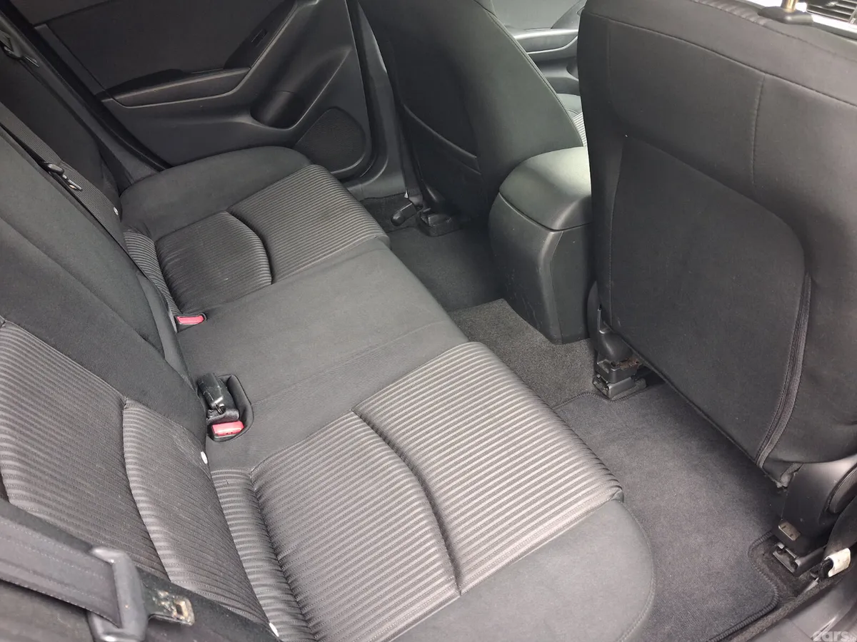 Mazda Mazda3 Hatchback, Diesel, 2014, Black