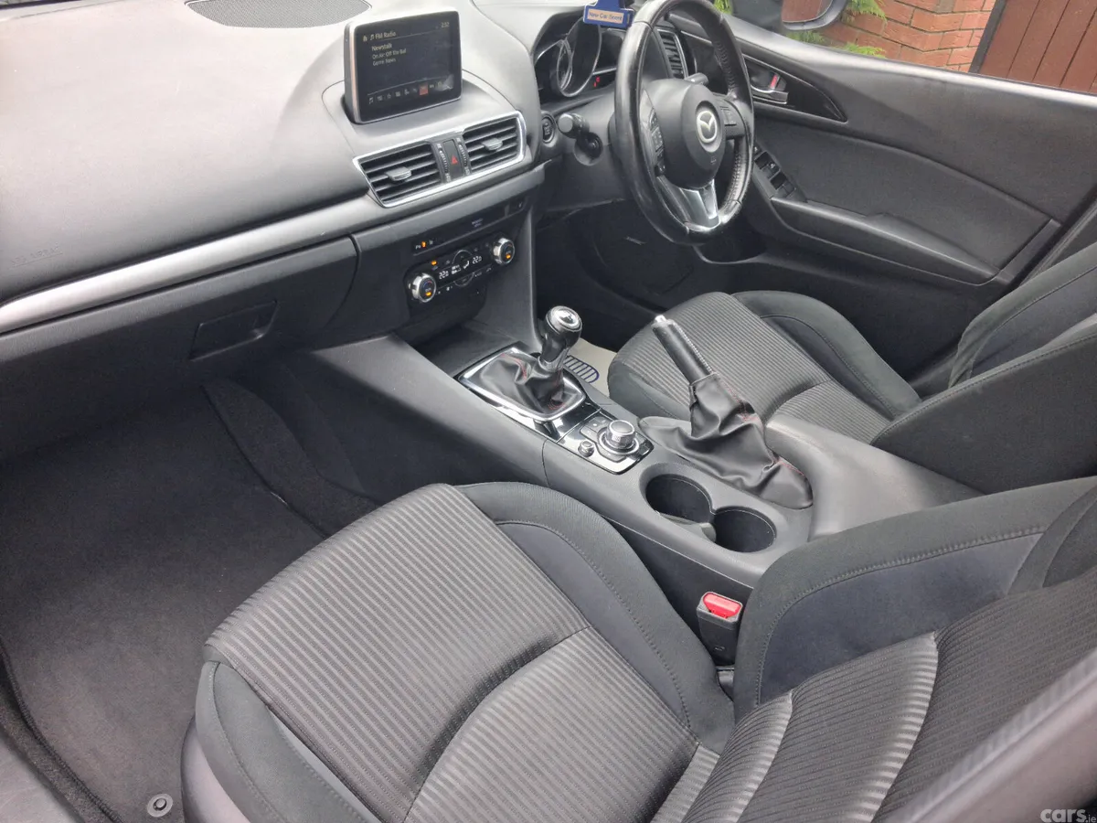 Mazda Mazda3 Hatchback, Diesel, 2014, Black