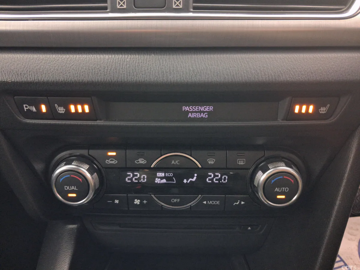 Mazda Mazda3 Hatchback, Diesel, 2014, Black
